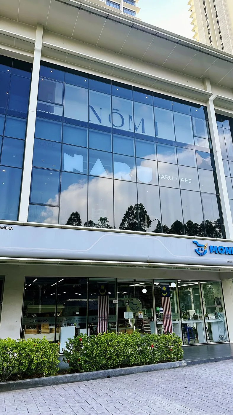 Naru Exterior